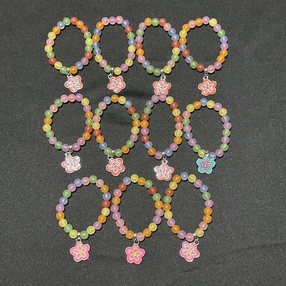 J427 Bulk Bundle of 11 NWOT Youth Stretch Bracelets